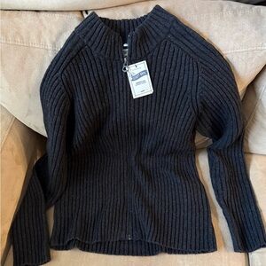 Ribbed Knit Brand new gray full zippered cardigan